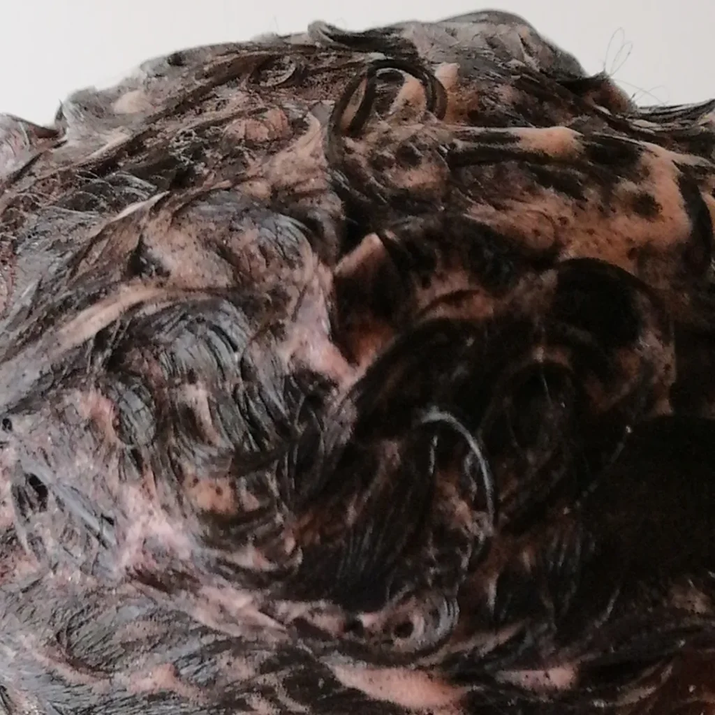 Schwarzkopf Haarfarbe Schaum beim Auftragen